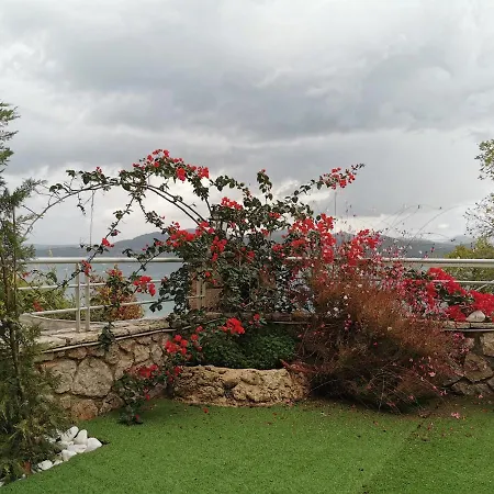 Lefkada House 尼基亚娜